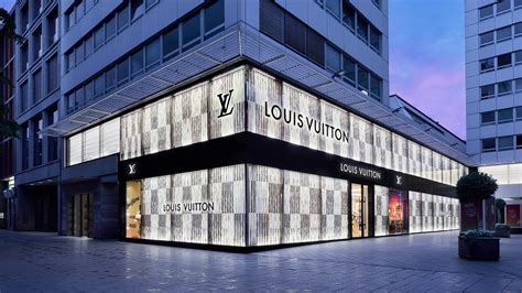 louis vuitton düsseldorf termin vereinbaren|Louis Vuitton Düsseldorf .